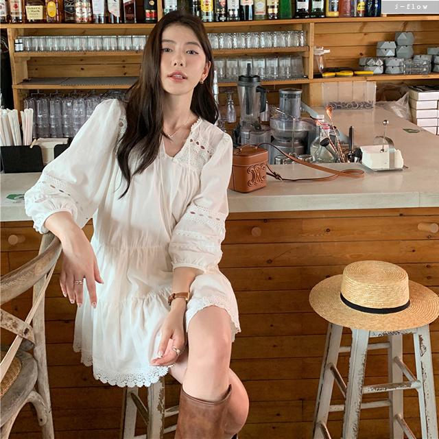 유프(Uf) Vネック 刺繍 7分袖 Aラインミニワンピース 1color 春夏 ハーフブラウス 제이플로우(J.FLOW)