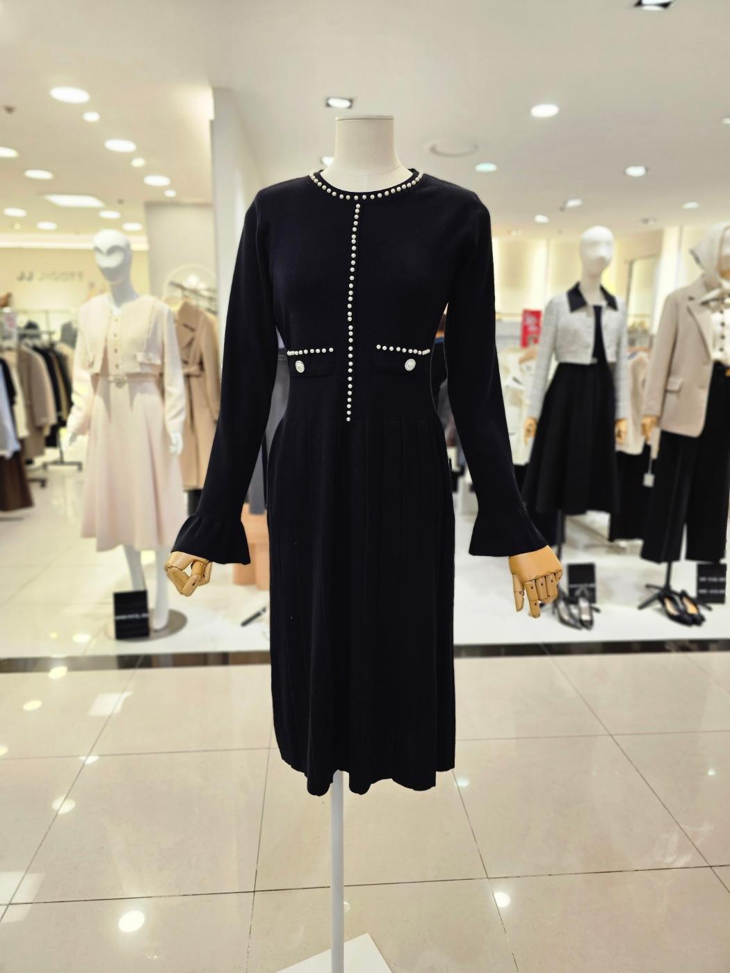 シャティン パール ライン ニットワンピース S261K653