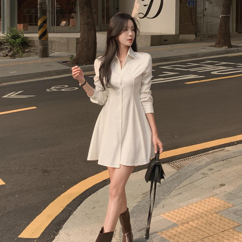 デートコーデ ピンタックシャツ ミニフレアワンピース