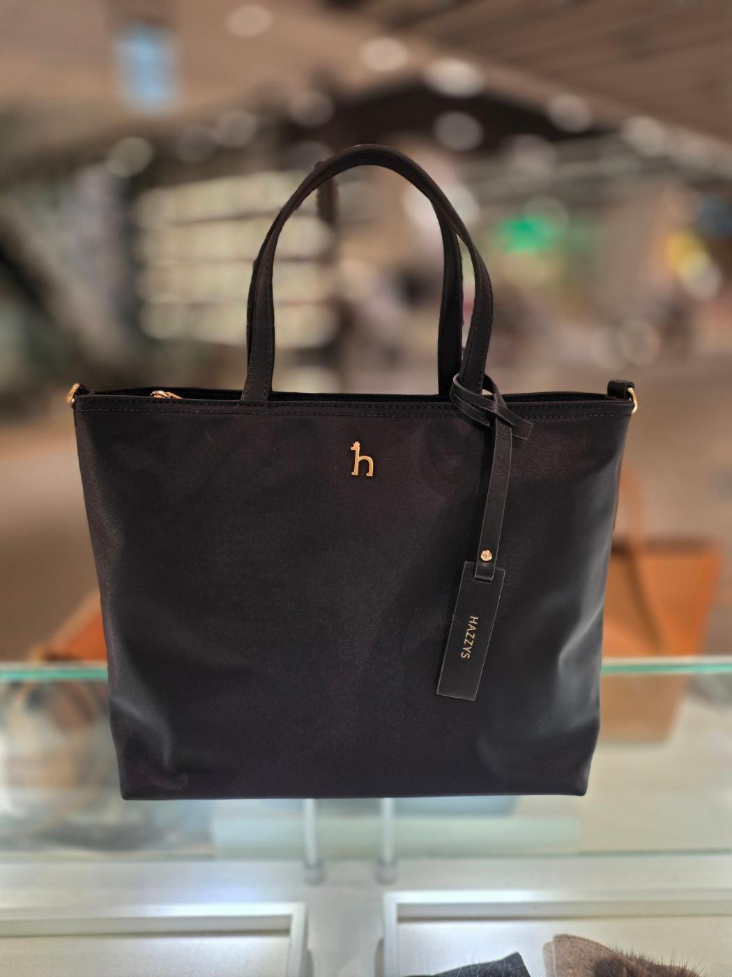[HAZZYS] HIBA6E920BK [SAVER] ブラック パピー ロゴ ナイロン トート＆ショルダーバッグ M