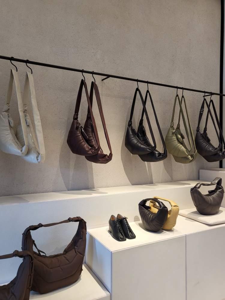 [国内在庫 鑑定書提供] LEMAIRE スモール ミディアム クロワッサンバッグ ブラック ダークチョコ BG0003 BG0001