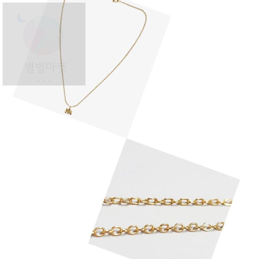 ミニマルネックレス 象 コーデ スーツ アクセサリー