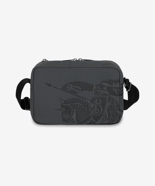 [버버리] EKD 윈드브레이커 크로스백 - 코블 / 8106648 8106648SS25