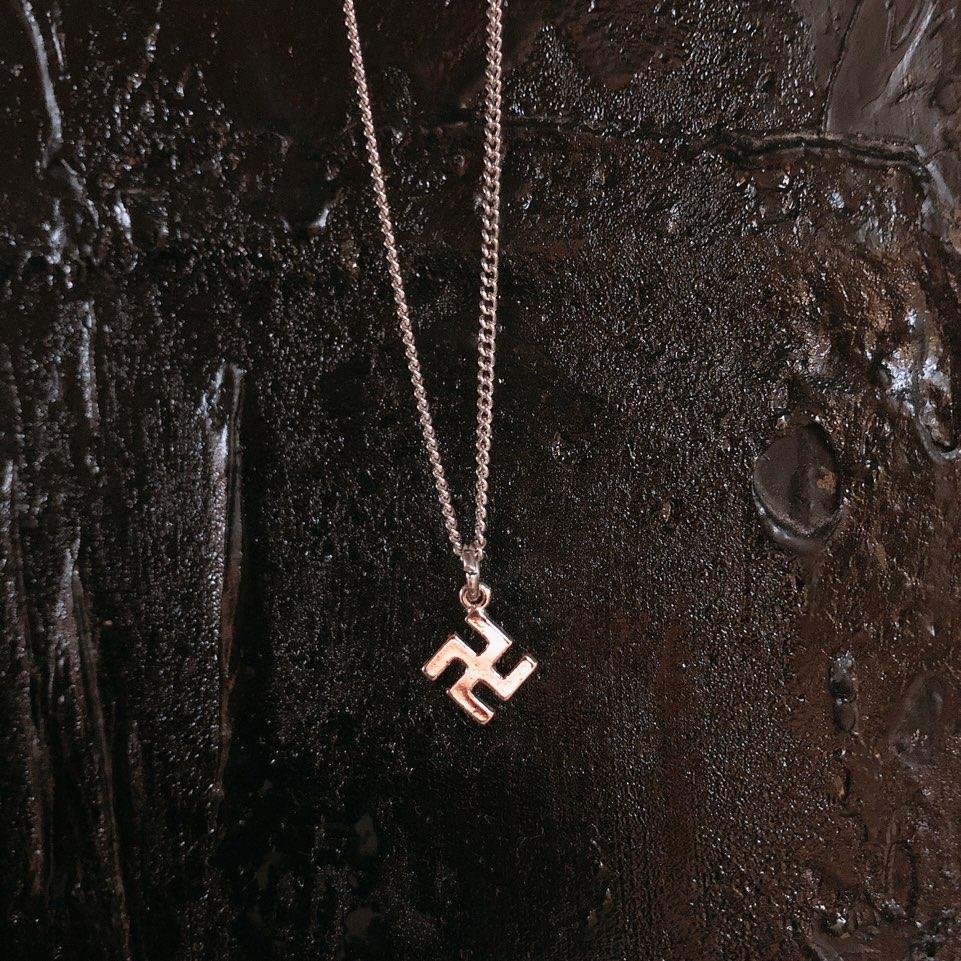 仏教 マントラ 寺院 ペンダント ペンダント チェーン ネックレス メンズ 男性 アクセサリー コーディネート ヒップホップ ファッション