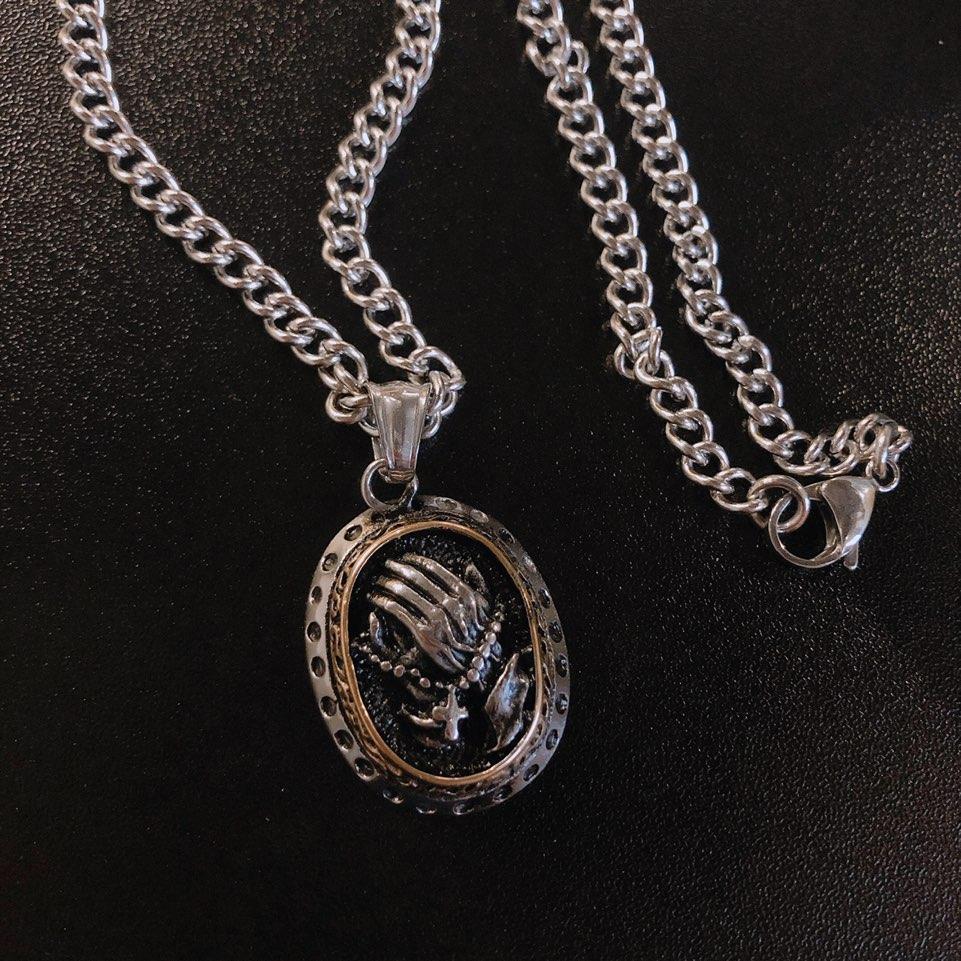 サージカルステンレス製 二人の手 ペンダント チェーン ネックレス メンズ アクセサリー ヴィンテージスタイル ストリートファッション ヒップホップ