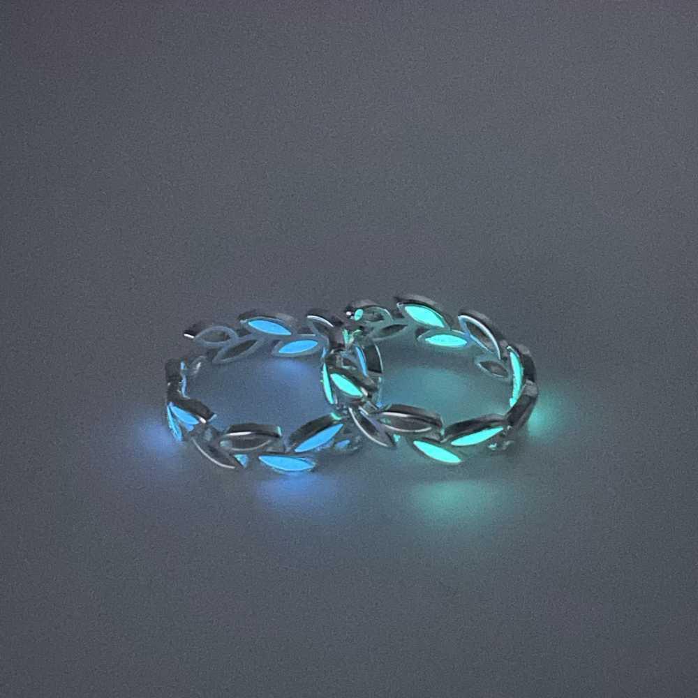 蓄光リング 月桂冠 ファッション 葉っぱ アクセサリー ステンレス 光る 男性 フリーサイズ カップル 青い葉リング