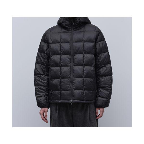 MUSINSA STANDARD Square Quilted Hooded Light Padded Jacket MMEJJ7D22 - Image 1