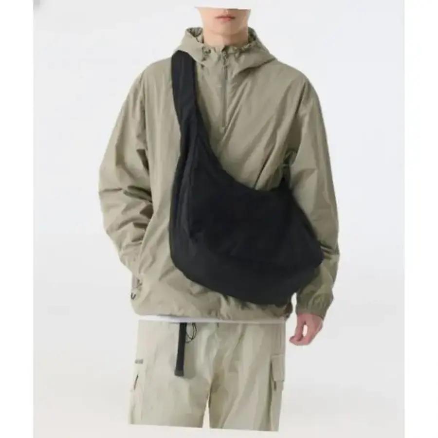 무신사스탠다드 MUSINSA STANDARD Softshell Hobo Cross Bag Black