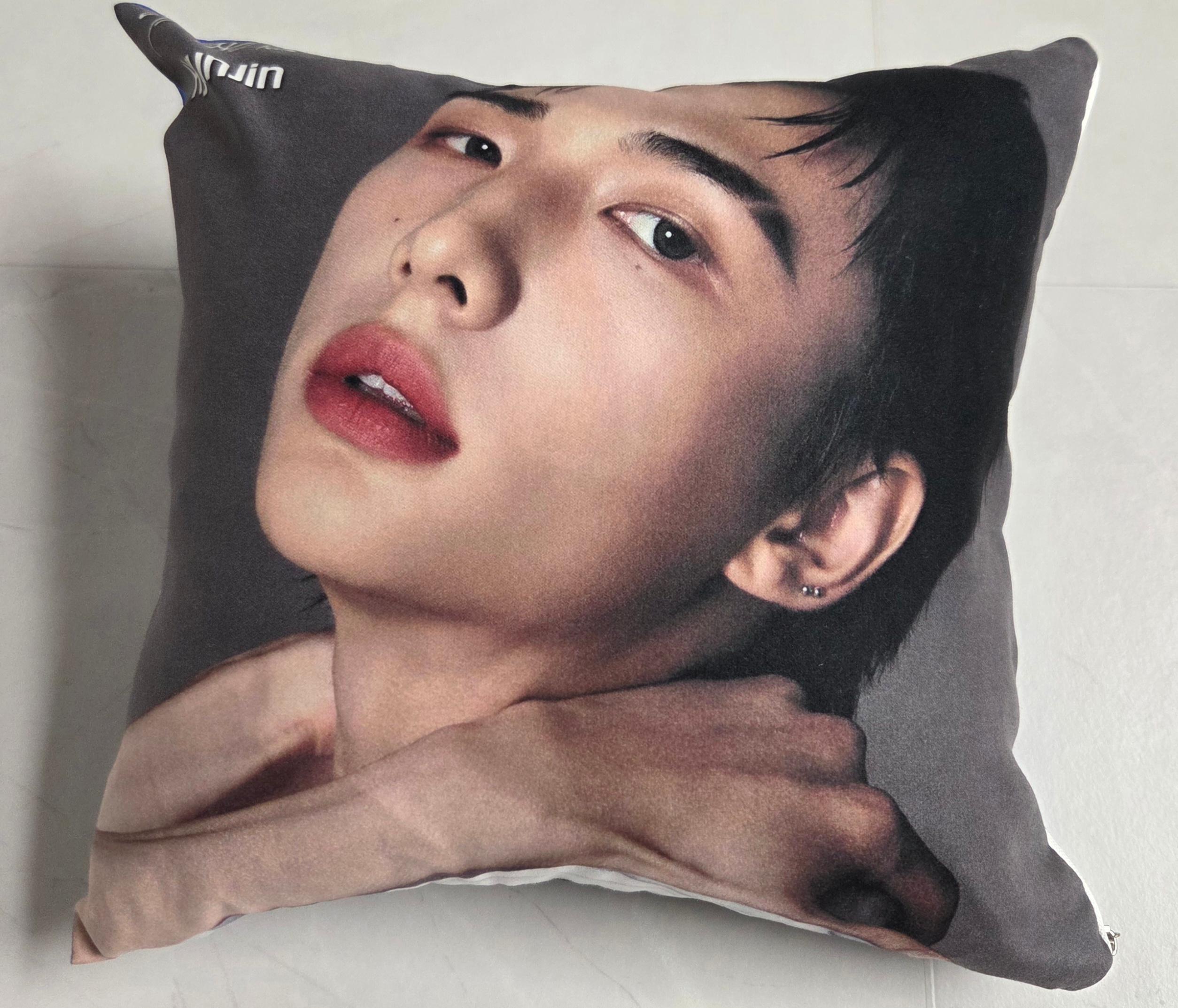 Stray Kids ヒョンジン Stray Kids グッズ 30cm 両面スクエアクッション SKZOO