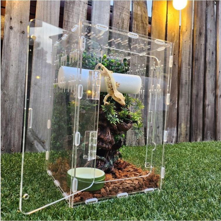 クレステッドゲッコー 飼育ケース トカゲ 爬虫類 隠れ家 木の妖精 1個