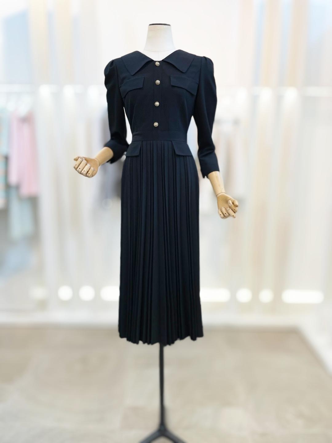 IT'M SHES ワイドカラー プリーツワンピース ITN8WOP630