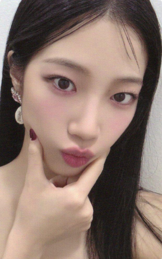 [カズハ/Weverse ショーケース/コンパクト] LE SSERAFIM EASY フォトカード ポカ