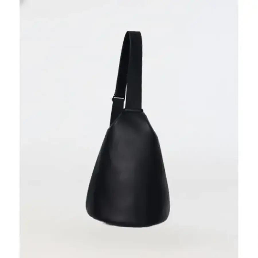 무신사스탠다드 MUSINSA STANDARD シンセティックレザー ミニマル スリングバッグ