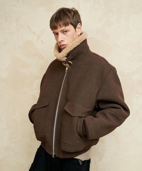 [SPERONE] オーバーフィット ミニマル ポケット ジップアップ ムートンコート (ブラウン) 25fwspmom05br