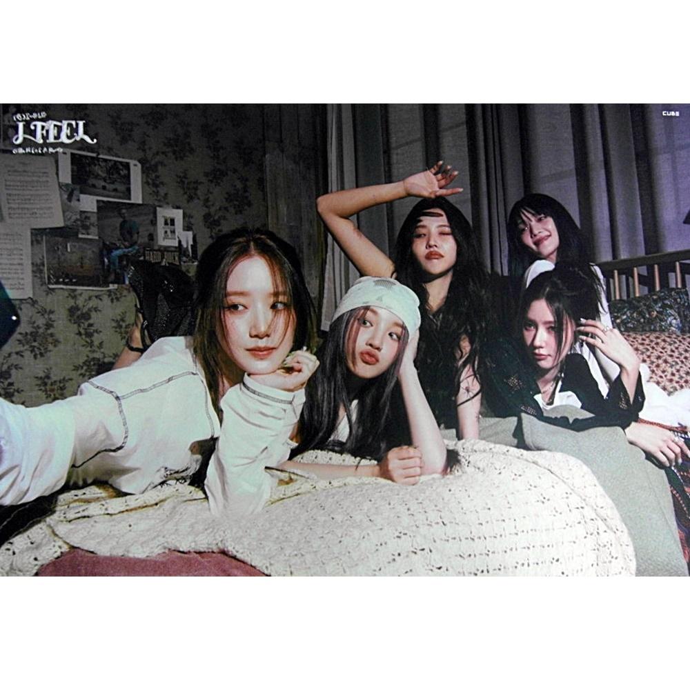 (ブロマイド1種+筒) (G)I-DLE I Feel B ポスター