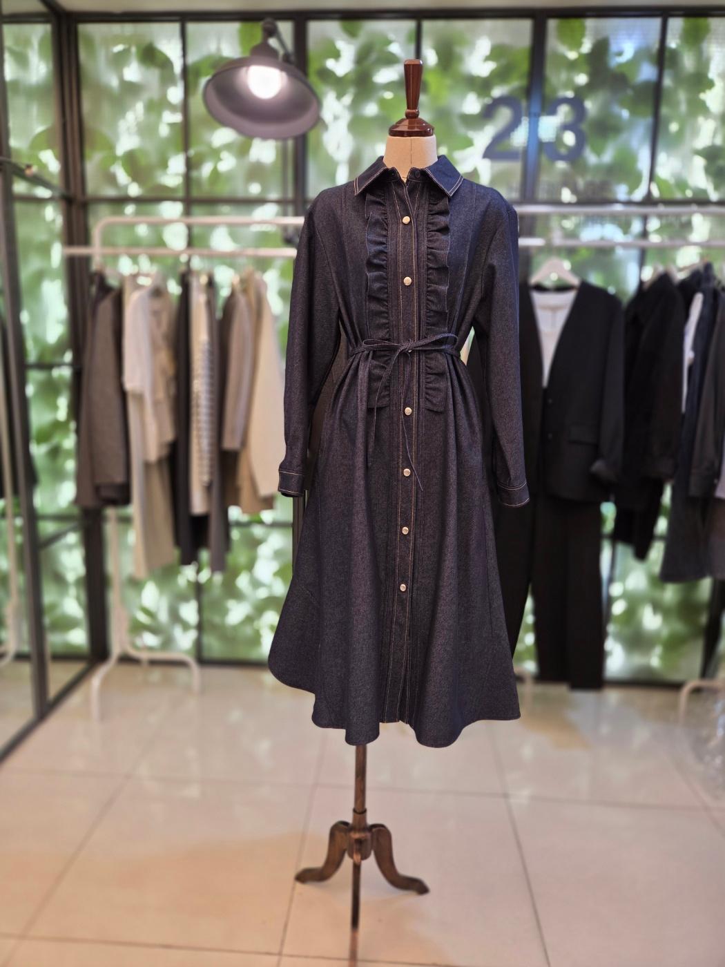 DEWL フリルポイント デニム ワンピース L261PSE004