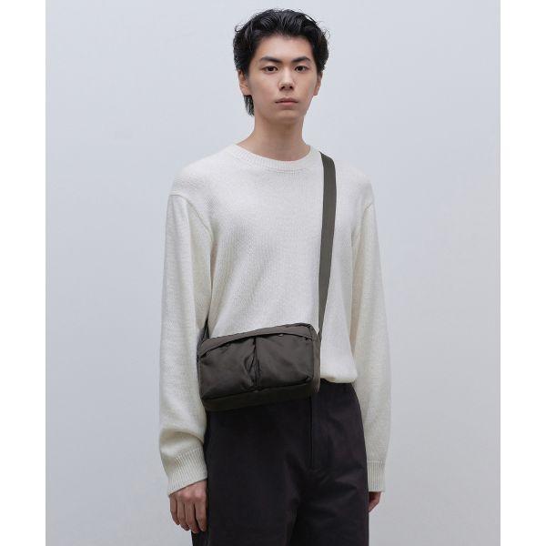 무신사 스탠다드 AVR デュアルポケット ミニ クロスバッグ ガンメタル