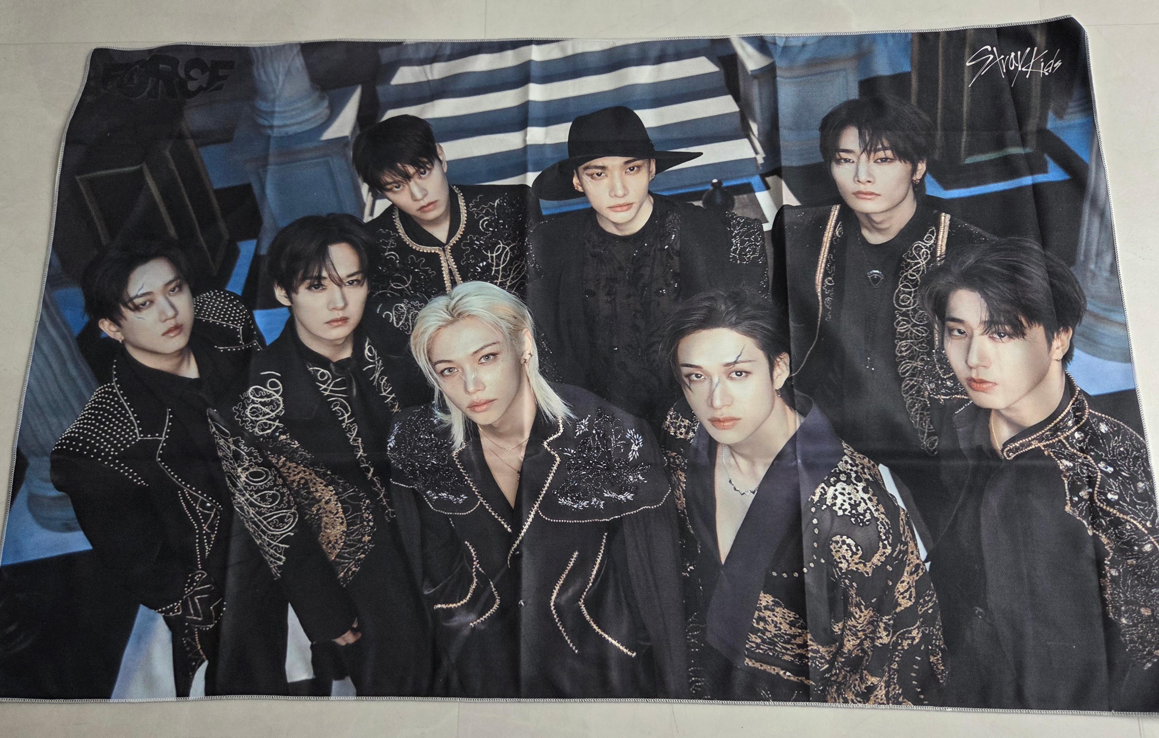 Stray Kids 膝掛け ブランケット 大型スローガン