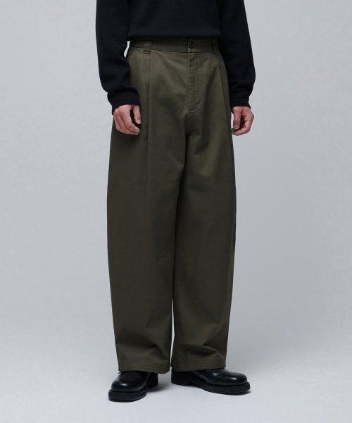 무신사스탠다드 (Musinsa Standard) カーブド ワイド チノパンツ カーキ