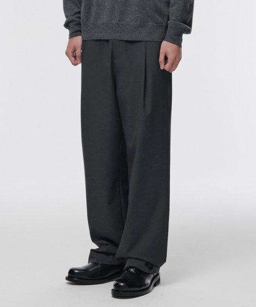 무신사스탠다드 One-Tuck Wide Banding Slacks Gray
