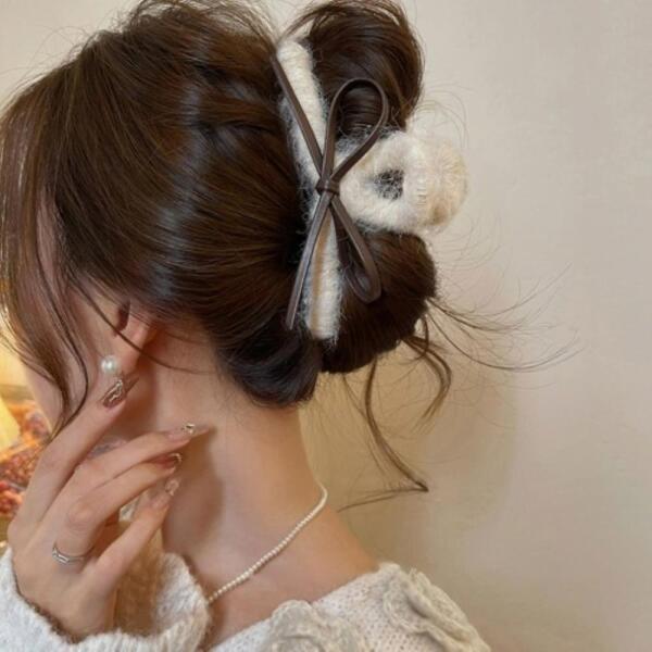 Clothing Hem Women's Daily Look Lovely Cozy Wool Fur Ribbon Hair Clip