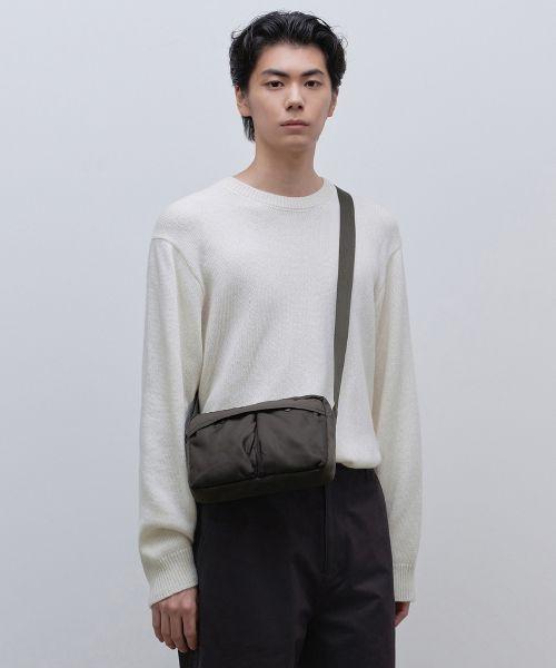 MUSINSA STANDARD AVR デュアルポケット ミニ クロスバッグ ガンメタル