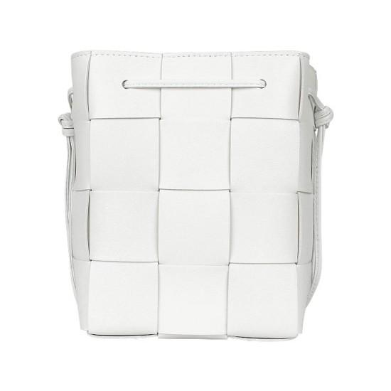 ボッテガヴェネタ スモール カセット クロスボディ バケットバッグ 680218 VCQC4