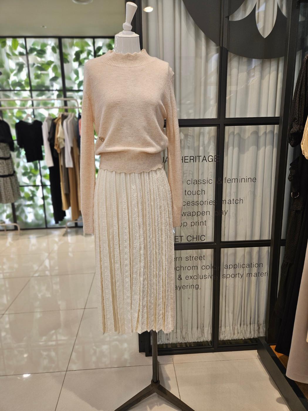 DEWL ニット レイヤード プリーツ ワンピース L241PSE010