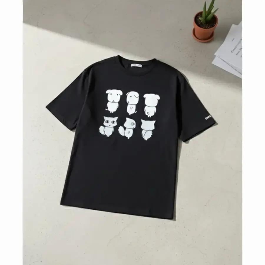 SPAO ガナディ Tシャツ GRAPHIC BLACK_SPRLG25U09