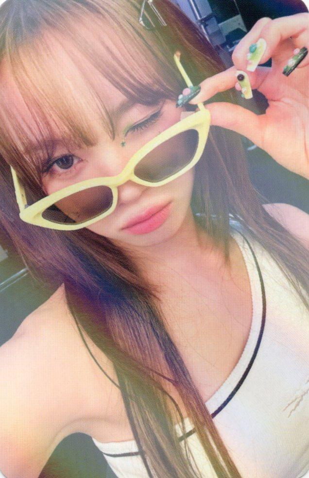 [キム・チェウォン/MAKESTAR] LE SSERAFIM EASY 予約販売 特典フォトカード