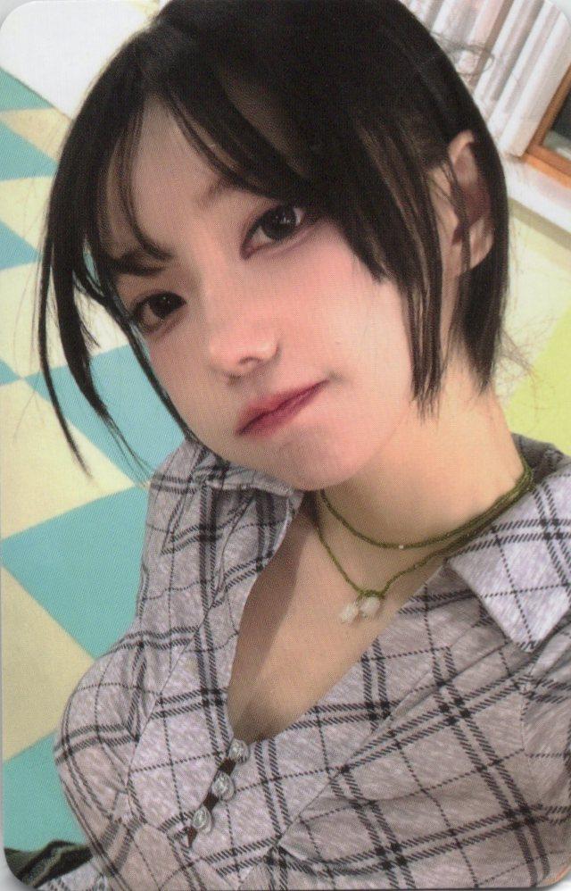 [マゼンタ/Ktown4u/オンラインサイン会] QWER MANITO マニート ファンサイン会 特典フォトカード