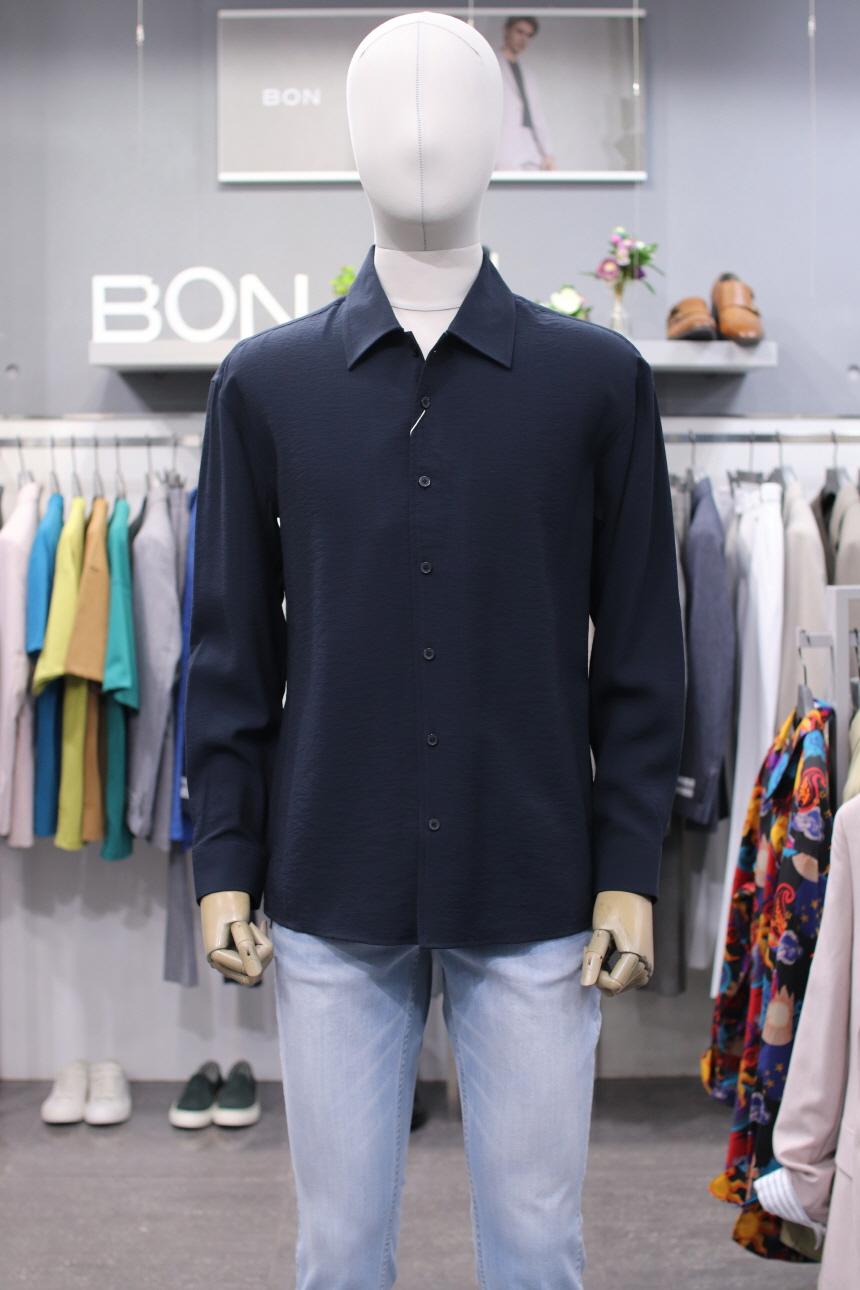 BON ネイビー ソリッド 変形 シアサッカー セミオーバーフィット シャツ B3SBA638NY