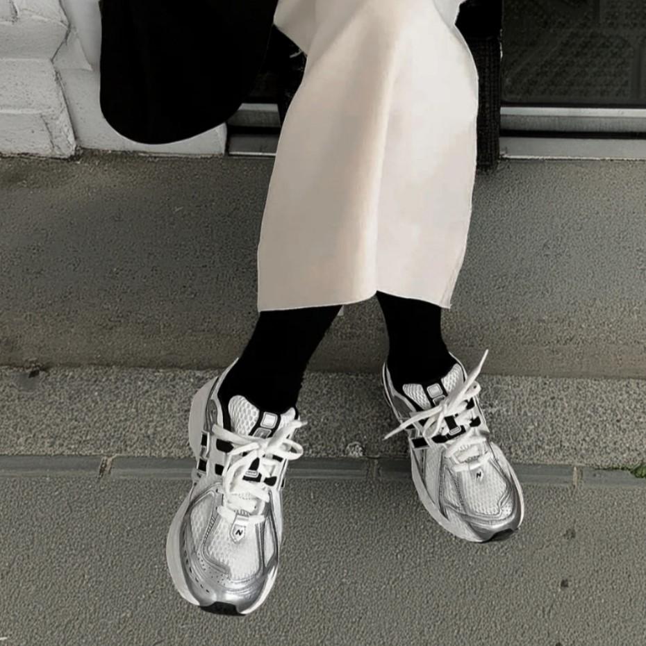 New Balance 1906 메탈릭 실버 GS 여성 운동화 GC1906ER