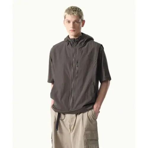 무신사스탠다드 シティ レジャー フーデッド ベスト MMDVT3Z03