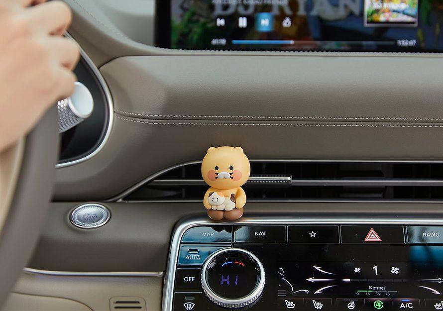 かわいい子猫 チュンシク 車載エアーフレッシュナー エアコン吹き出し口クリップ型 ほのかなホワイトフローラル香 カカオフレンズ