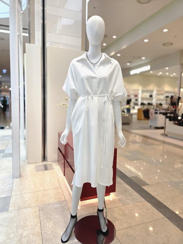 OLIVE des OLIVE オープンカラー ベルト付き ワンピース YW5MO111