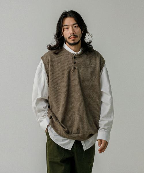 [러기드하우스] ボタン ラウンド ベスト モカ 5006413754