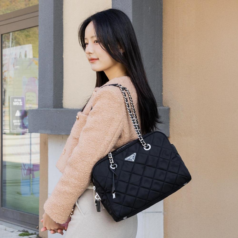 PRADA レディース ショルダーバッグ ナイロン キルティング チェーン ミディアム トートバッグ ブランドバッグ プレゼント  여주아울렛 1BB903