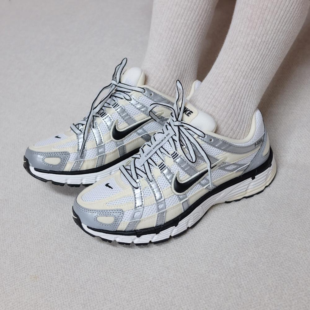 NIKE P6000 快適なスニーカー ランニングシューズ レディース 厚底 P-6000 ココナッツミルク シルバー ブラック