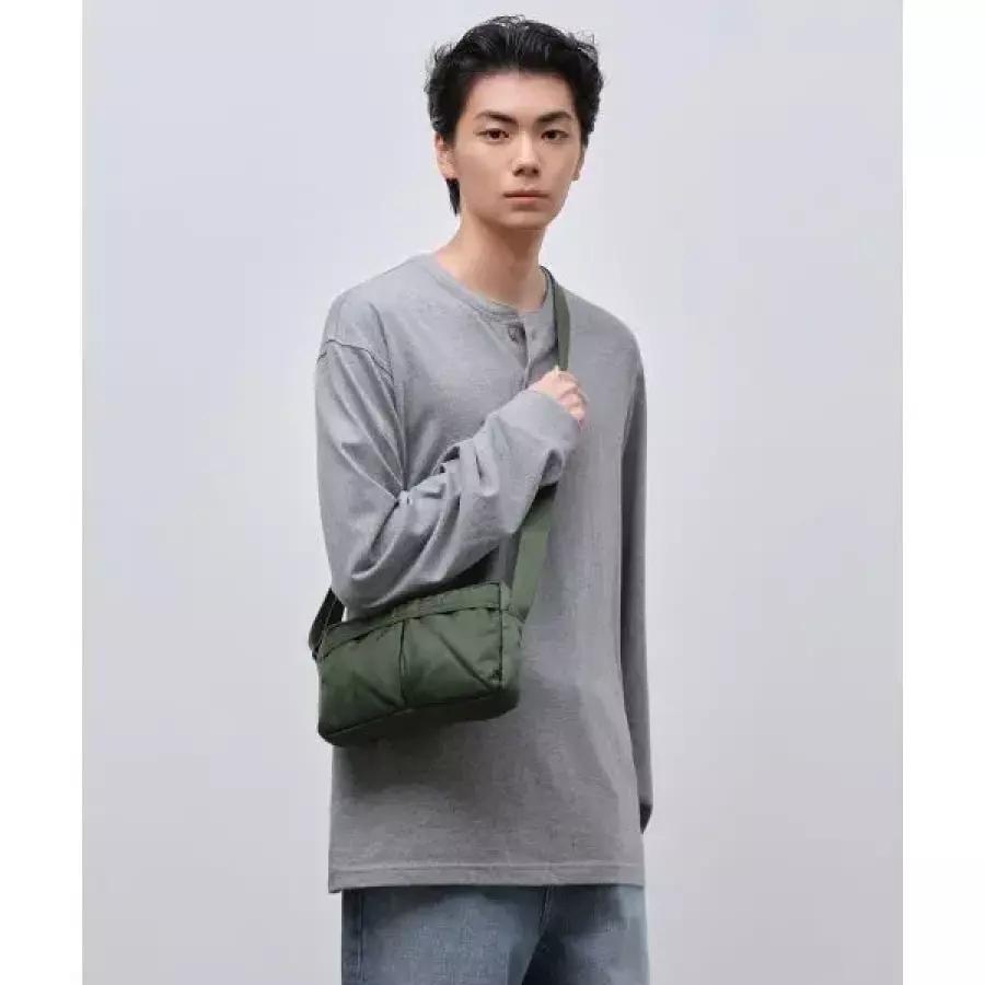 무신사 스탠다드 MUSINSA ANDARD AVR 듀얼 포켓 미니 크로스 백 카키