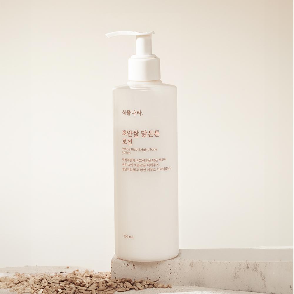 植物나라 뽀얀쌀 (白米) クリアトーン ローション 300mL, 1個