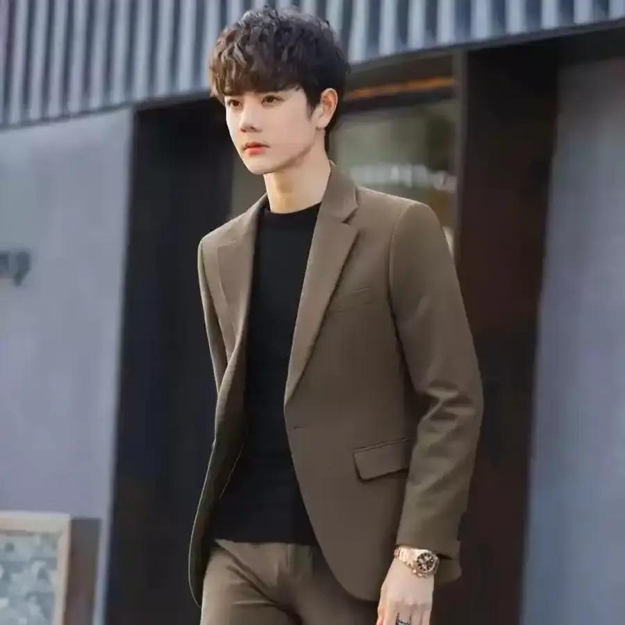 가을 디자인 센스 정장 재킷 남성 브라운 정장 입체 교수형 청소년 캐주얼 데이트 작은 정장