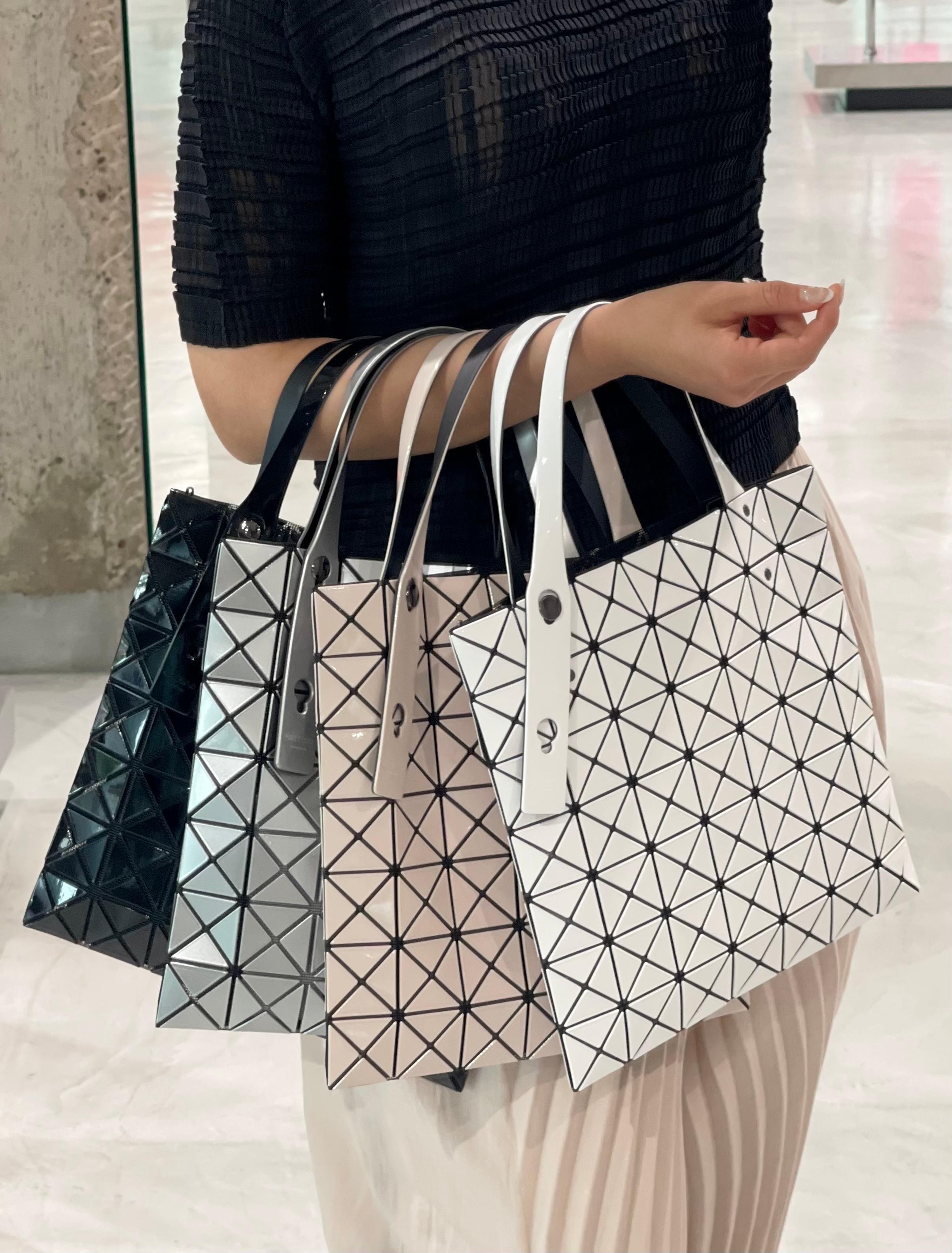 BAO BAO PRISM GLOSS 토트백 AG047 (4컬러)