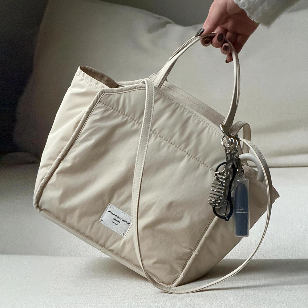 IMA BAG 軽量ナイロン 텀ブラーバッグ M 防水 軽い OL ボブサンバッグ パディング 旅行 春夏