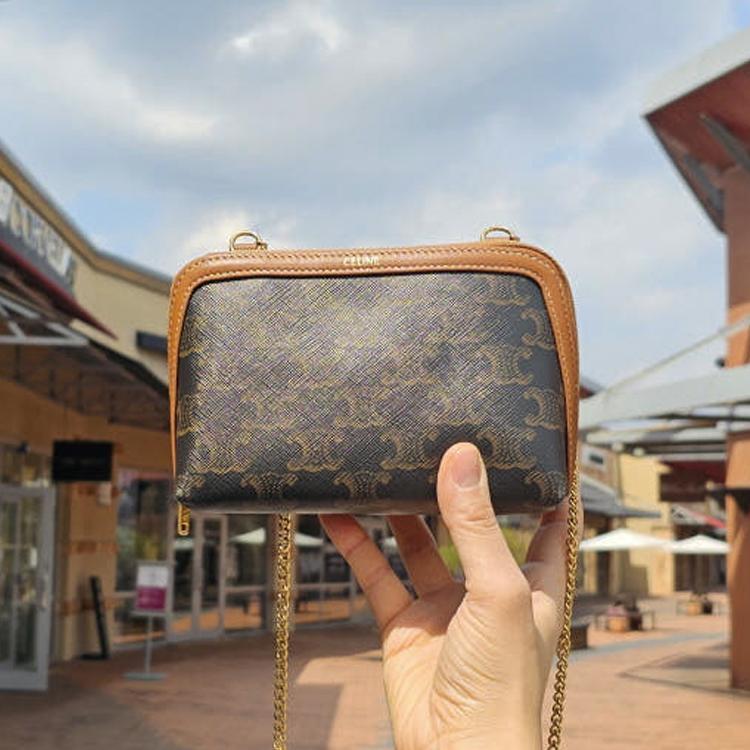 CELINE TRIOMPHE チェーン クラッチ クロスボディバッグ プリントロゴ トリオンフ ミニバッグ ブランドバッグ プレゼント