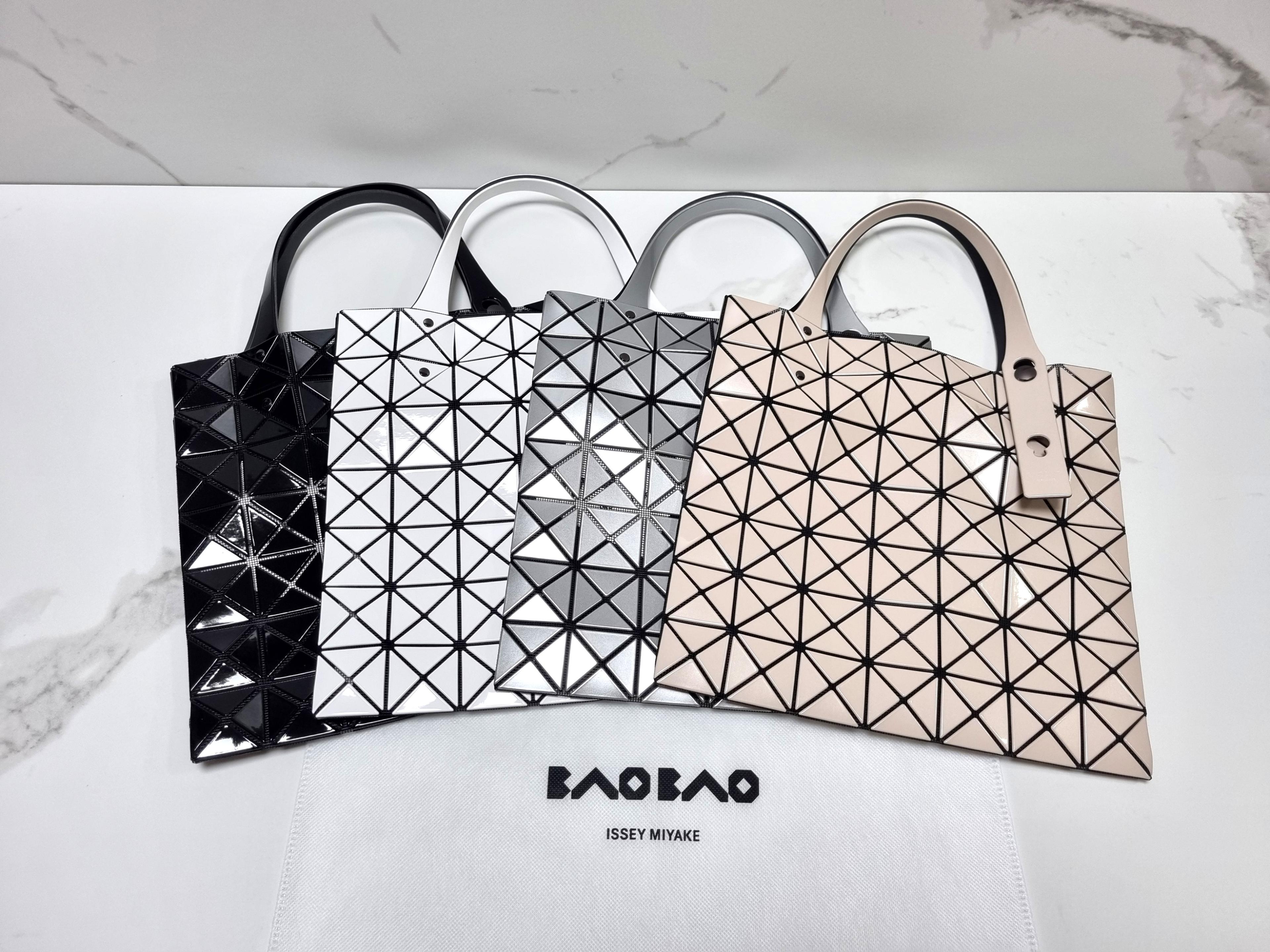 [国内百貨店] ISSEY MIYAKE BAO BAO PRISM ミニ ラージ トートバッグ BAO BAOバッグ