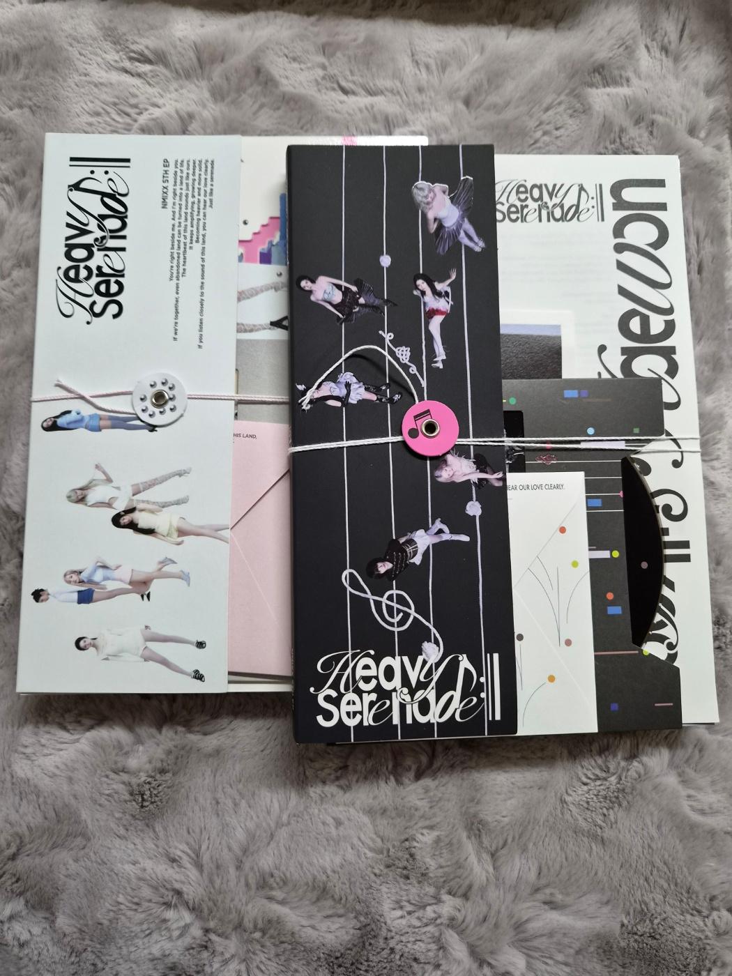 NMIXX Album 'NMIXX'S SHOWTIME' (Heavy Serenade) - Standard Edition (2 types set, opened, no photo cards)