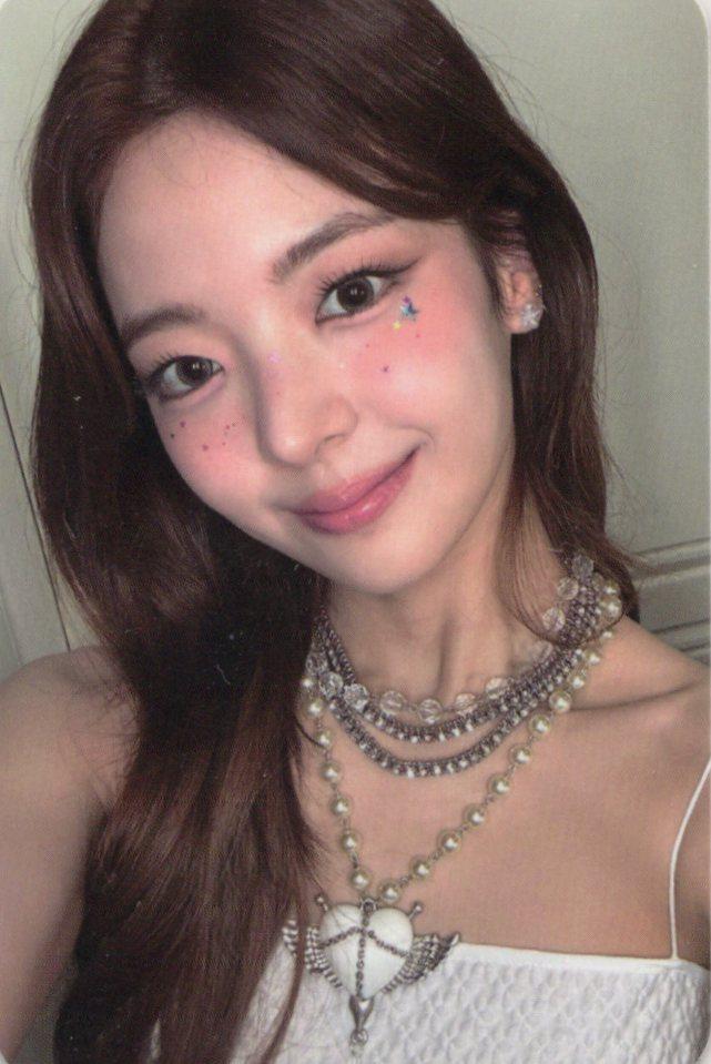 [리아/YES24] ITZY 있지 GOLD 예약판매 특전 포토카드 포카